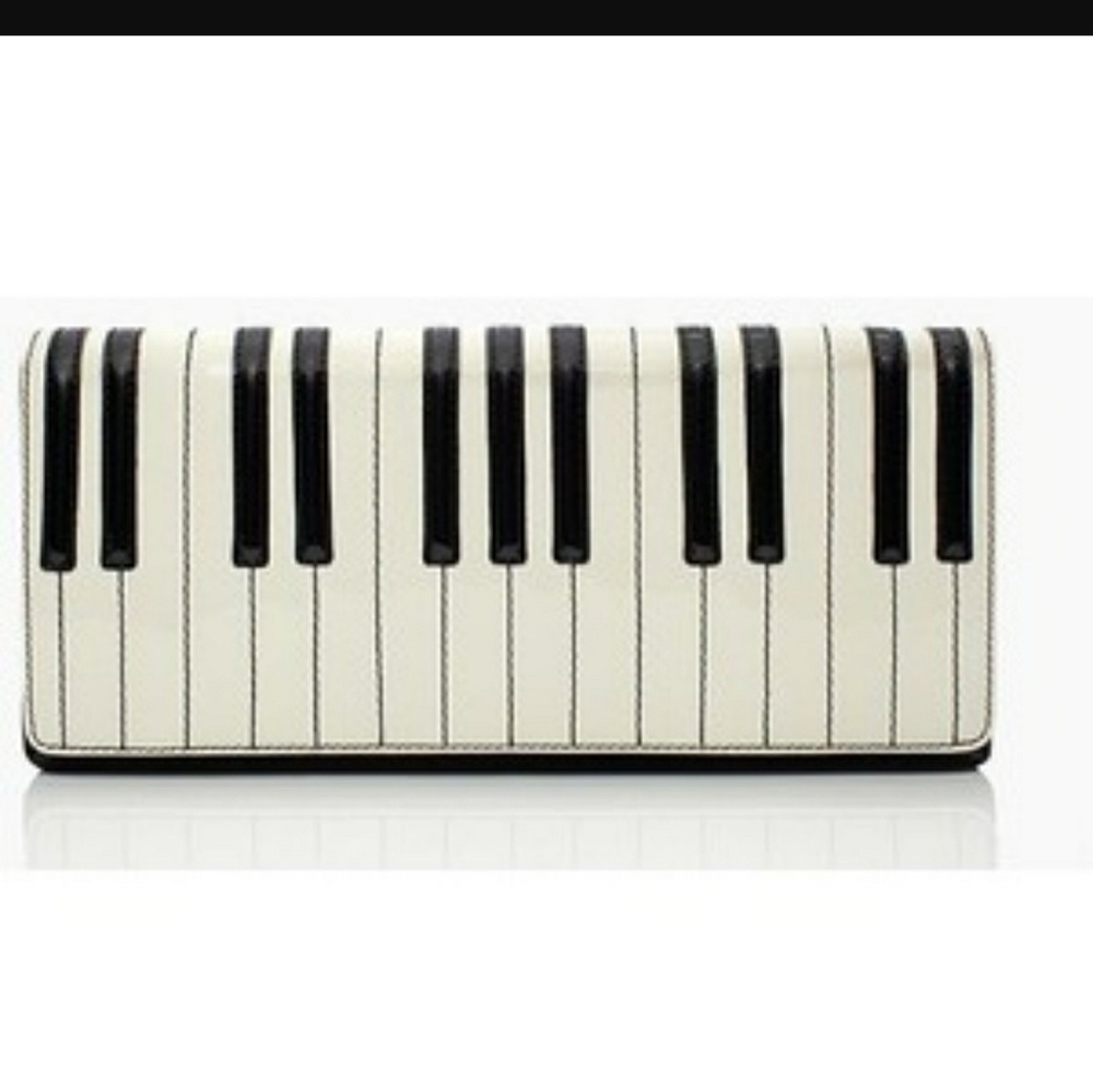 SOLD - Kate Spade Piano Cluth